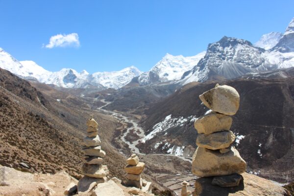 Views-from-the-climbers-grave-yard-looking-towards-Dingboche-enroute-to-Lobuche-H-Young