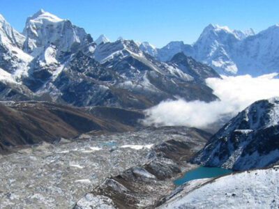 Everest-Base-Camp-and-Gokyo-Chola-Pass-Trek