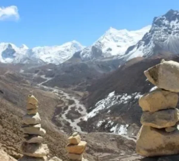 View from climbers’ memorial looking toward Dingboche on the route to Lobuche